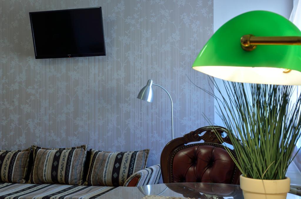 Harmonia Apartmanhaz * Eger
