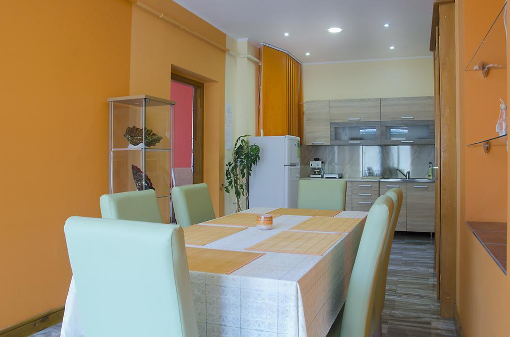 Harmonia Apartmanhaz Eger
